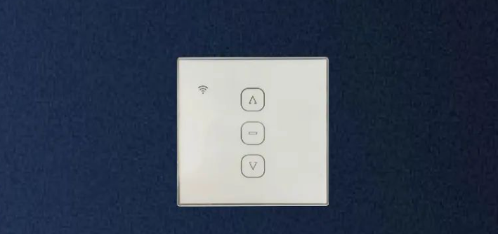 消防聯(lián)動(dòng)電動(dòng)開窗機(jī)制造公司高新投三江助火災(zāi)時(shí)迅速開窗排出煙霧，提高逃生效率g
