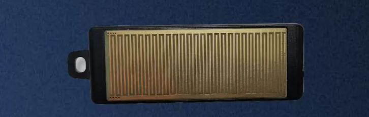 消防聯(lián)動(dòng)電動(dòng)開窗機(jī)制造公司高新投三江助火災(zāi)時(shí)迅速開窗排出煙霧，提高逃生效率